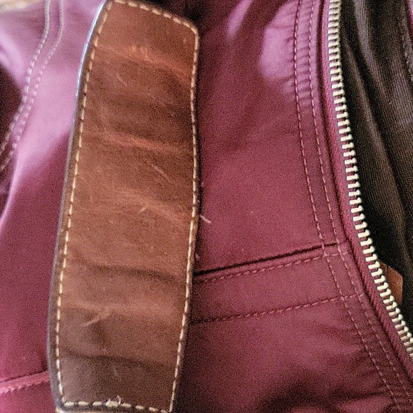 Pre-Owned Coach Hampton Weekend Merlot Shoulder Bag - Picture 16 of 16